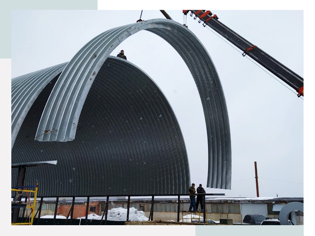 Полукруглые ангары в Норильске